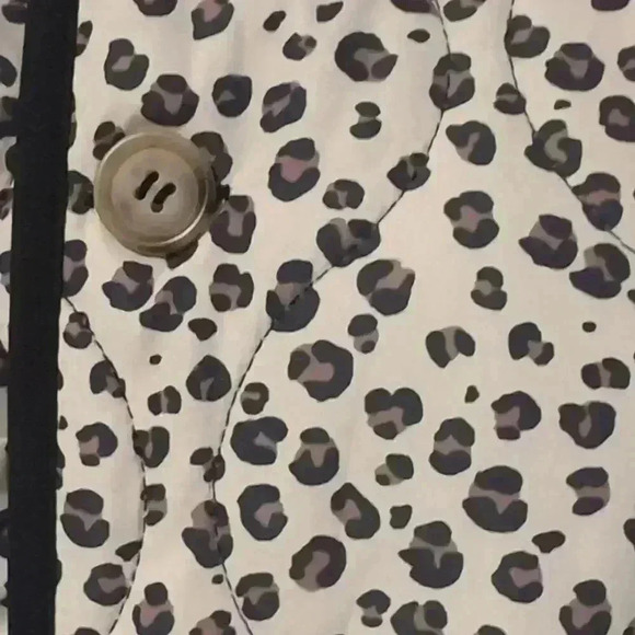 Reversible quilted jacket - Picture 8 of 13